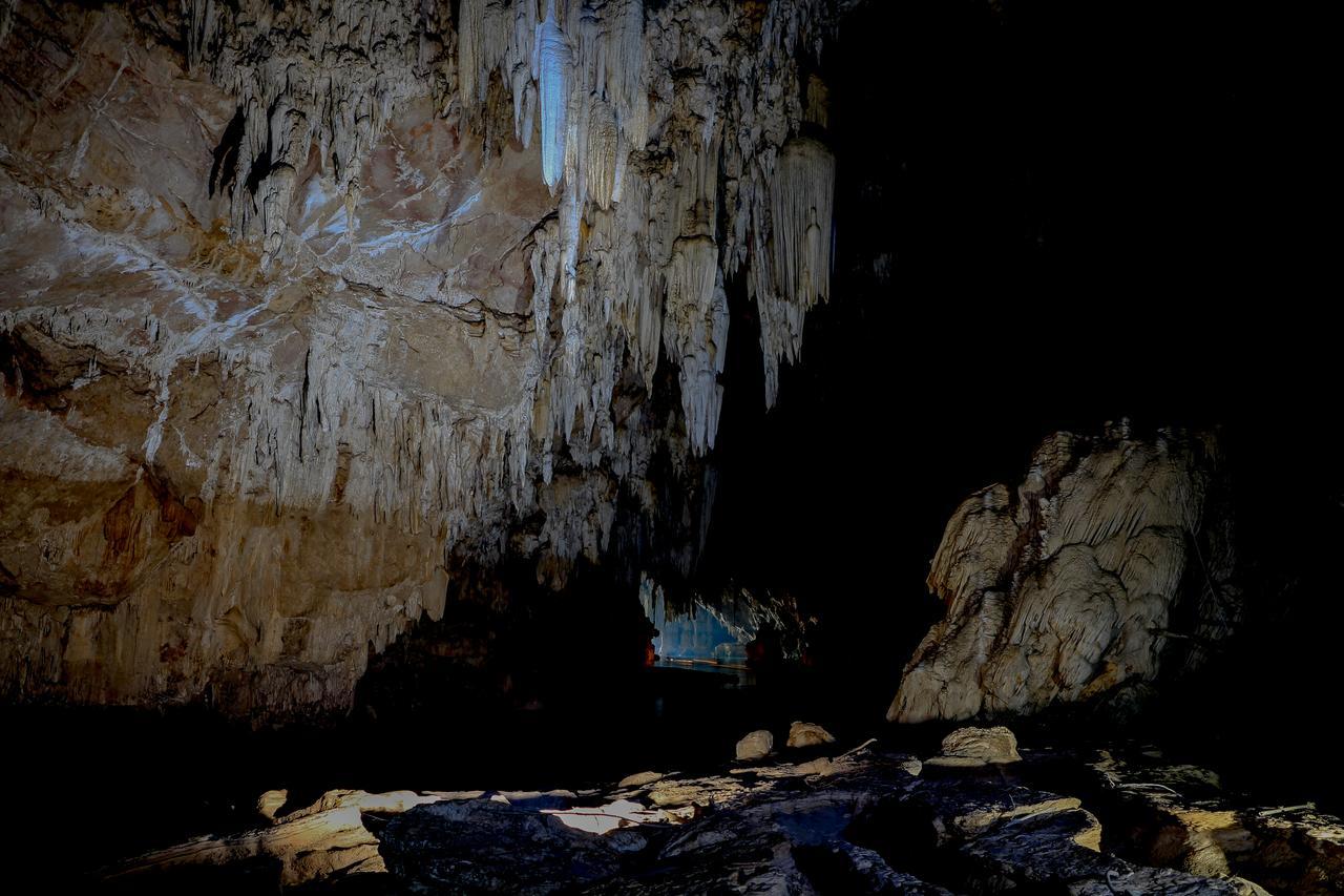 Cave Lodge Pang Mapha Exteriör bild